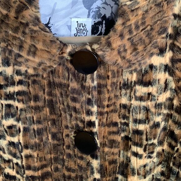 Ivy Jane faux fur leopard print peacoat - Picture 5 of 9